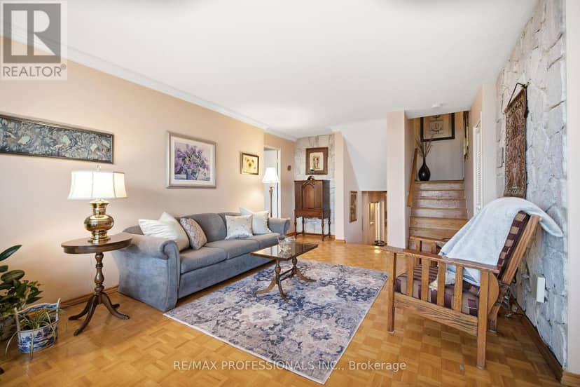 1208 - 11 Wincott Drive — photo 19 of 35