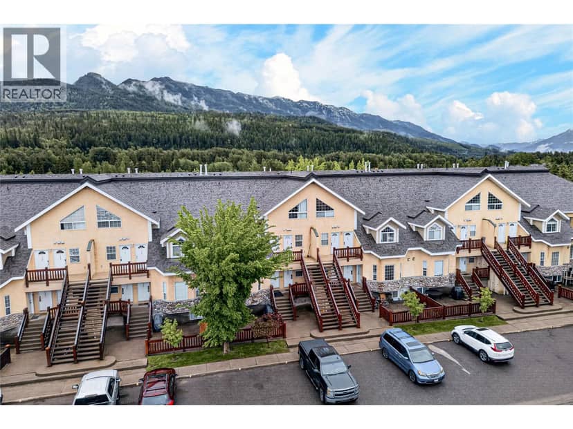 1300 RIVERSIDE Way Unit# 1326, Fernie, photo 6