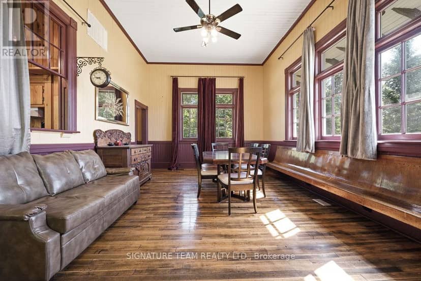 266 Foymount Road — photo 10 of 40