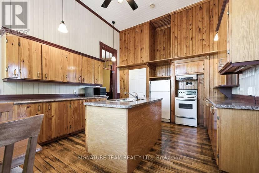 266 Foymount Road — photo 4 of 40
