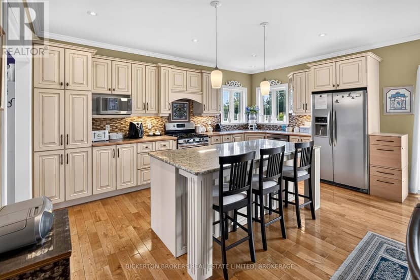 14 Apple Blossom Drive — photo 16 of 40