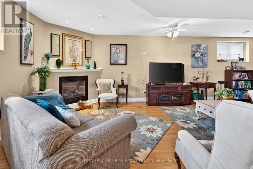 14 Apple Blossom Drive — photo 40 of 40