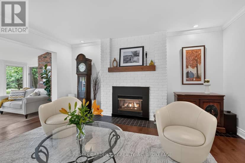 656 Memorial Drive — photo 7 of 40