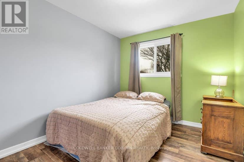 56 Meikle Street — photo 18 of 34
