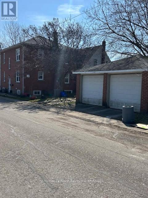 4077 Hickson Avenue — photo 10 of 12