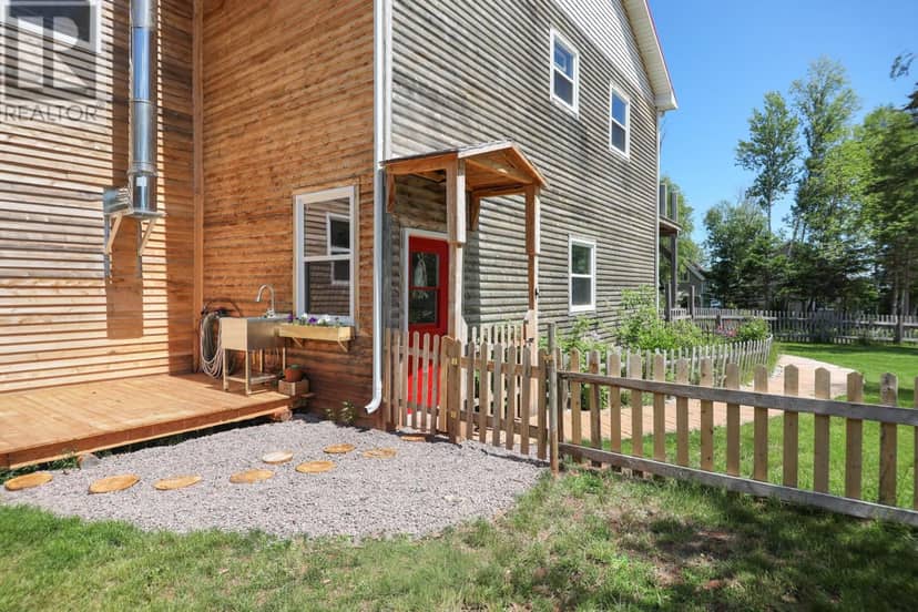 197 Spruce Way — photo 36 of 40