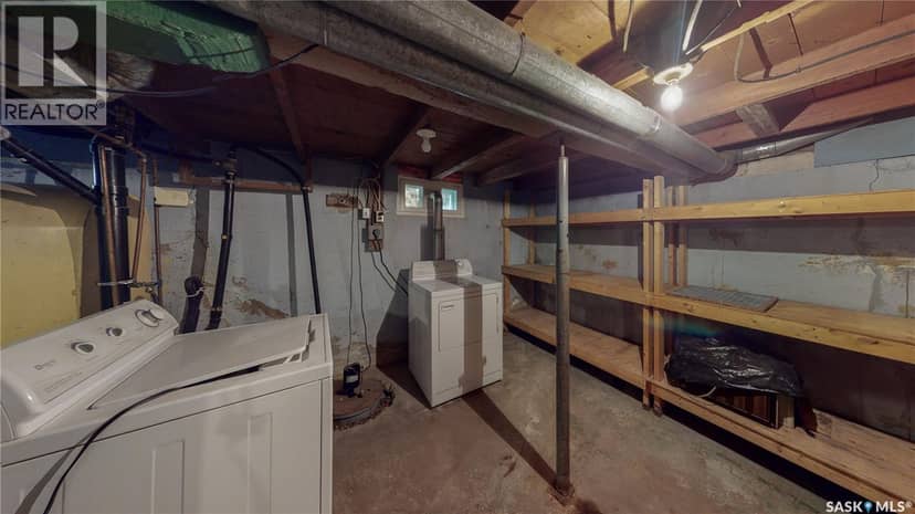 2037 Reynolds STREET — photo 20 of 25