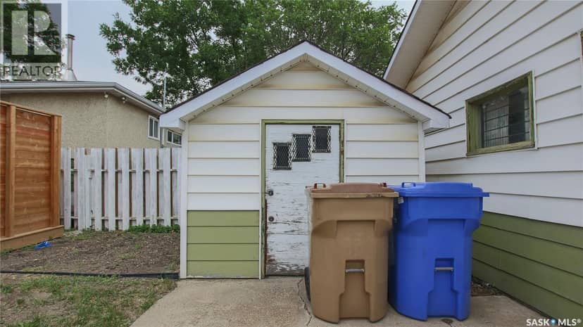 2037 Reynolds STREET — photo 22 of 25