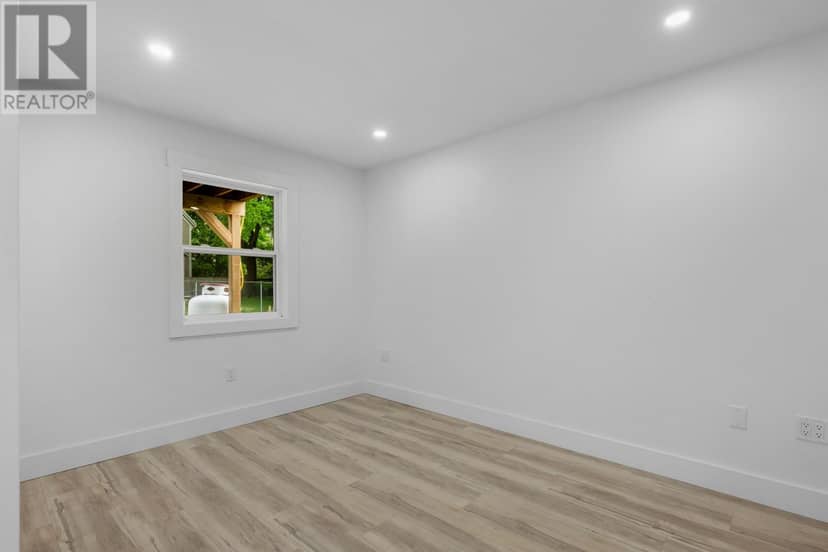 10 Chestnut Street — photo 7 of 40