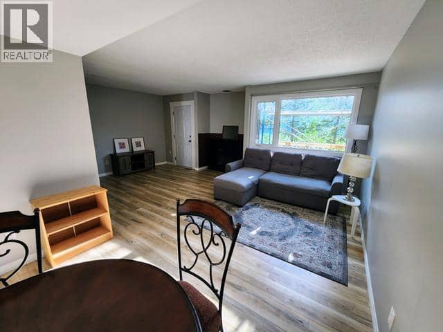 116 Kitza Avenue — photo 9 of 33