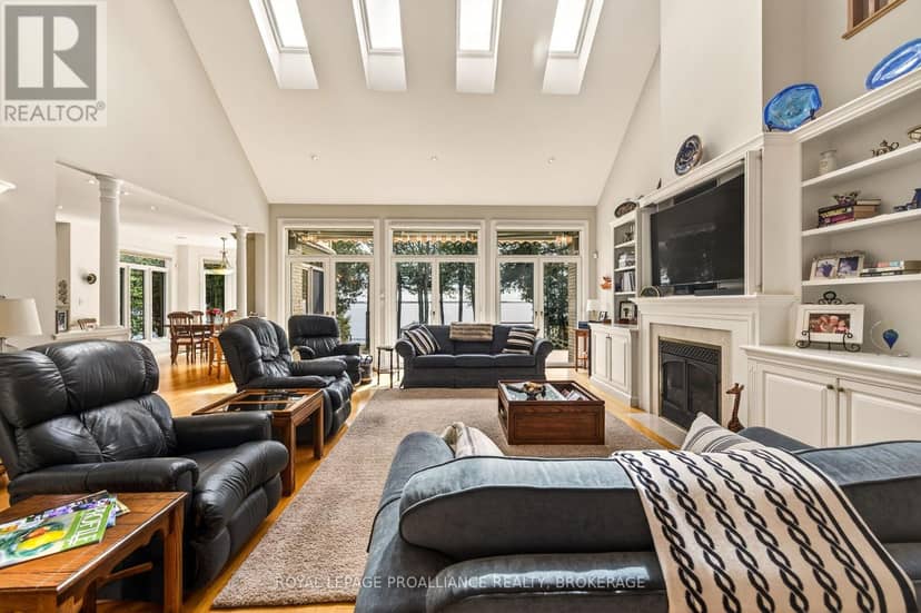 178 Nicholson Point Road, Loyalist, photo 6