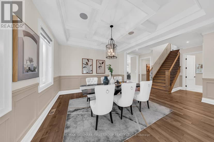 752 Hillview Crescent — photo 6 of 40