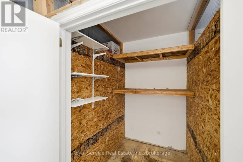 304 - 841 Battell Street — photo 28 of 29