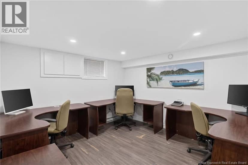 270 Mill Road — photo 12 of 40