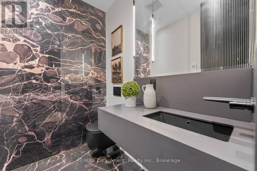 298 Strathcona Drive — photo 19 of 40