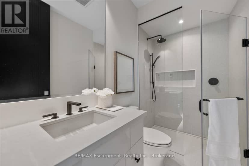 298 Strathcona Drive — photo 32 of 40