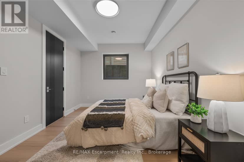 298 Strathcona Drive — photo 38 of 40