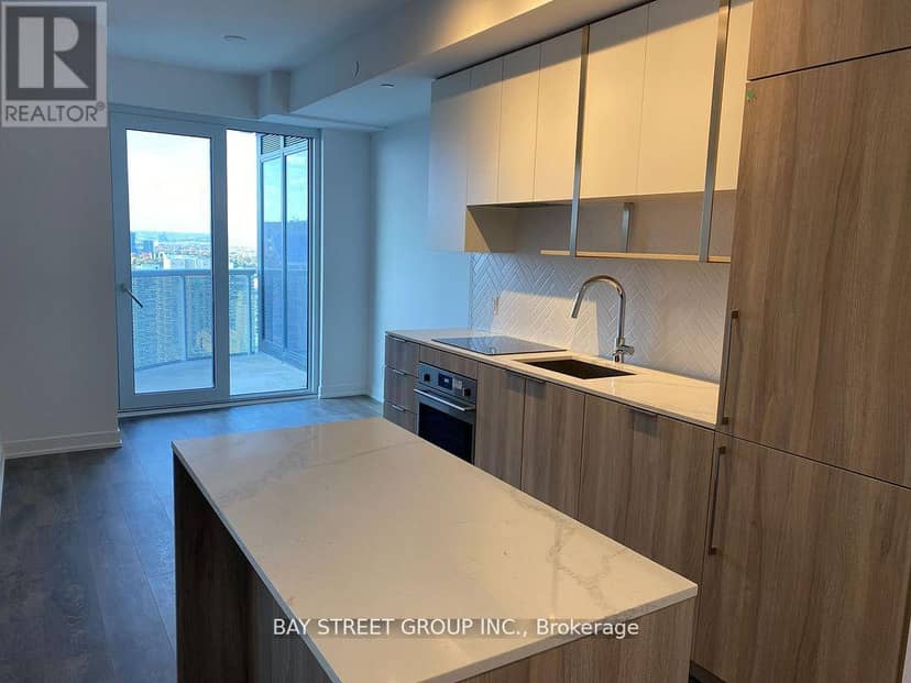 2907 - 15 Holmes Avenue — photo 10 of 11