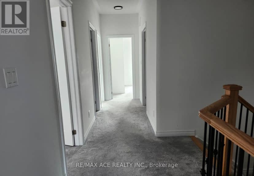 976 Andrew Murdoch Street W — photo 8 of 15