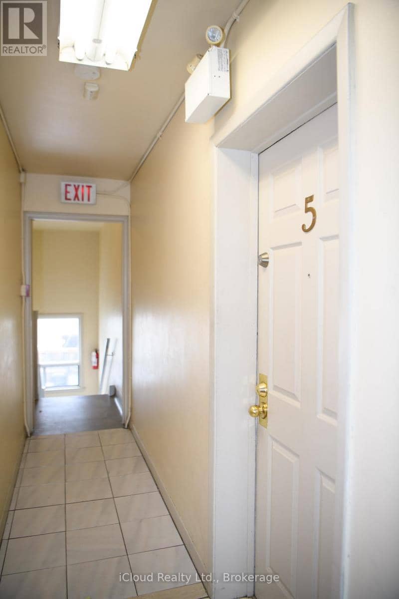 2265 Kipling Avenue — photo 24 of 38