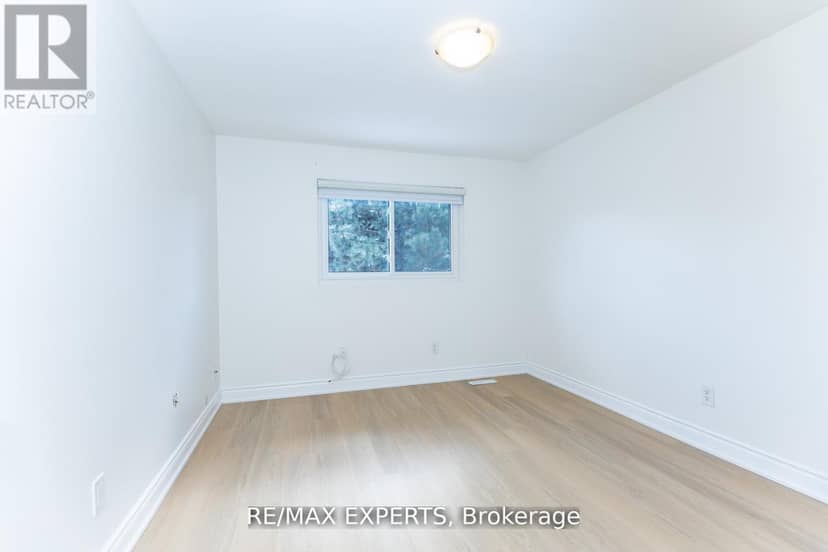 31 Carleton Place — photo 9 of 16