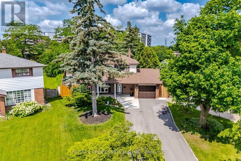 74 Ringway Crescent, Toronto, photo 2
