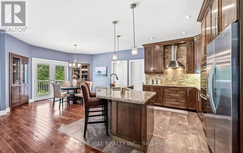 868 Eastdale Drive — photo 13 of 40