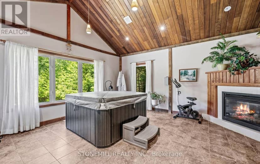 868 Eastdale Drive — photo 22 of 40