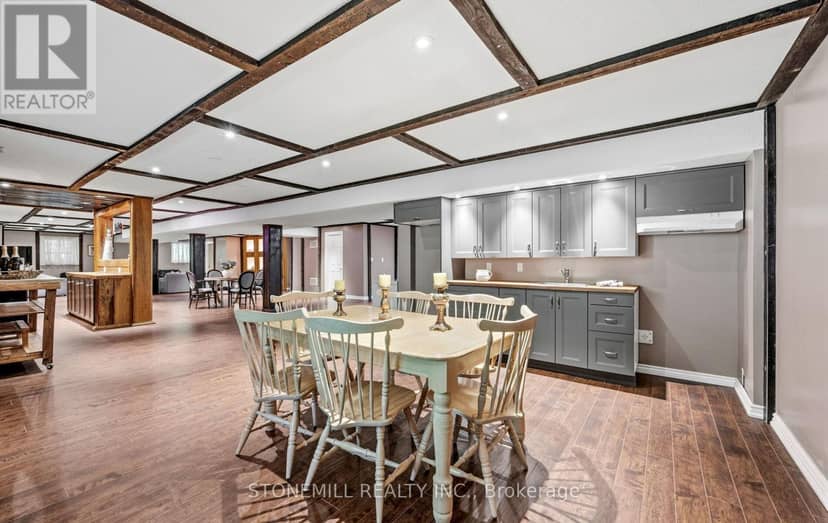 868 Eastdale Drive — photo 37 of 40