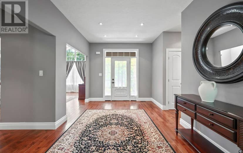 868 Eastdale Drive — photo 5 of 40