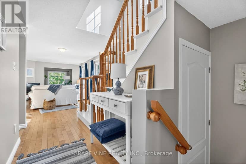 21 Fieldberry Private — photo 8 of 29