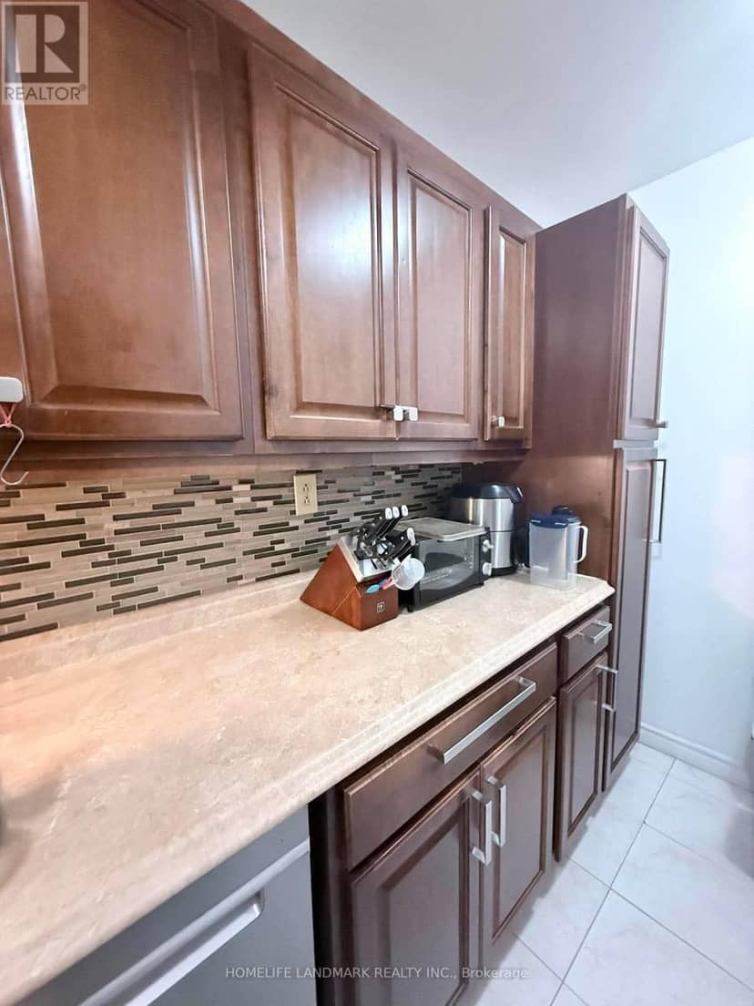 109 - 25 Silver Springs Boulevard — photo 4 of 28