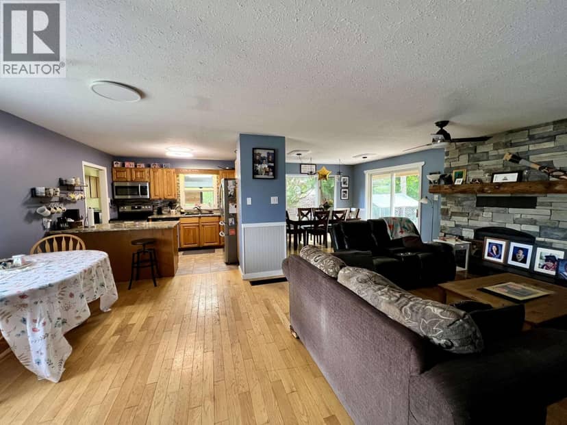 3308 JOHNSTONE STREET, Terrace, photo 4