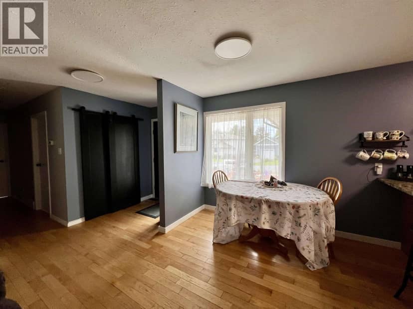 3308 JOHNSTONE STREET, Terrace, photo 3