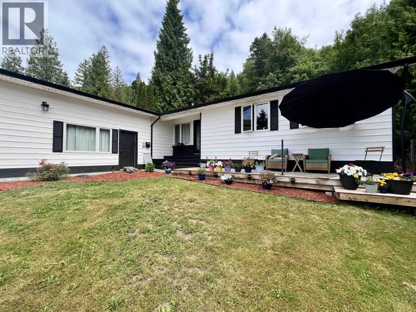 3308 JOHNSTONE STREET, Terrace, photo 2