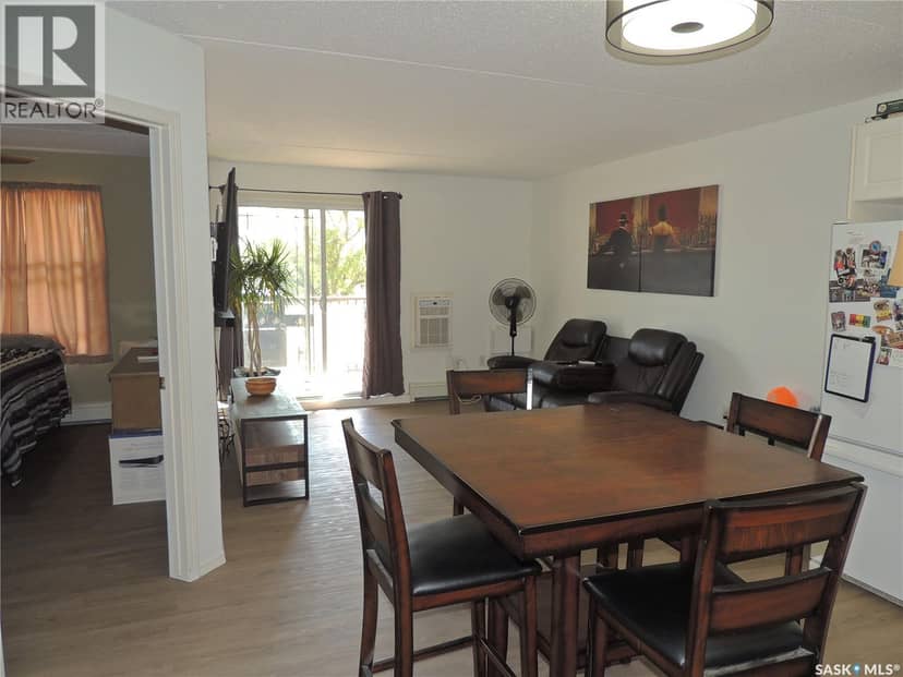 201 701 Henry STREET, Estevan, photo 2