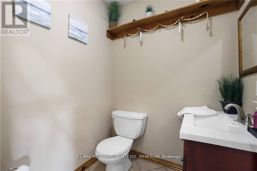 121 Pheasant Run — photo 15 of 40