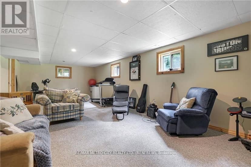 121 Pheasant Run — photo 26 of 40