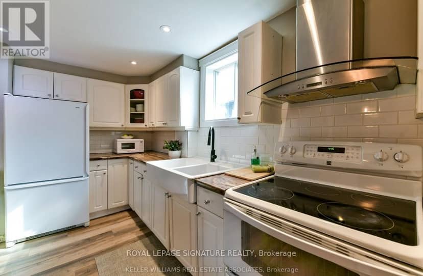 219 Angelene Street — photo 4 of 5