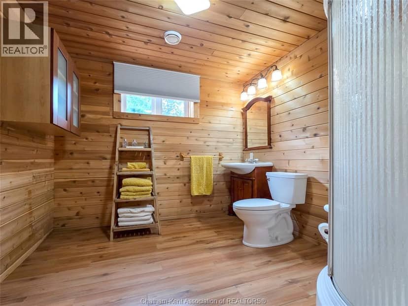 11530 Longwoods Road — photo 28 of 40