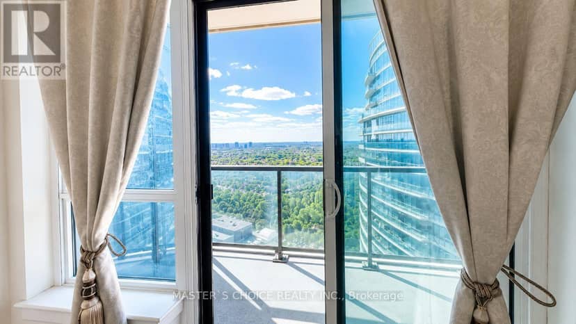 2732 - 7161 Yonge Street — photo 10 of 22