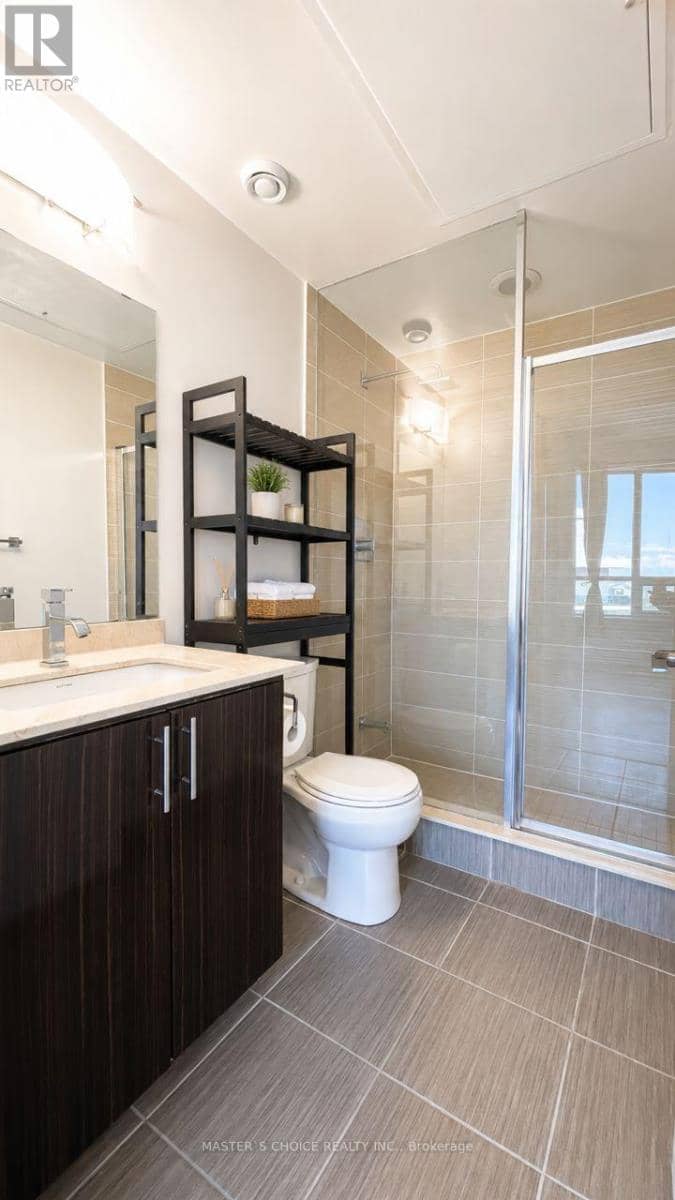 2732 - 7161 Yonge Street — photo 12 of 22