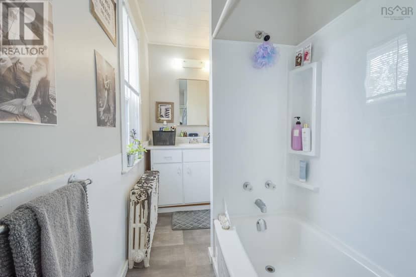 128 River Street, Stellarton, photo 6