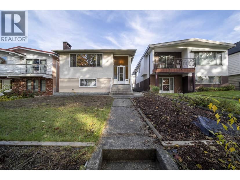 3449 E PENDER STREET, Vancouver