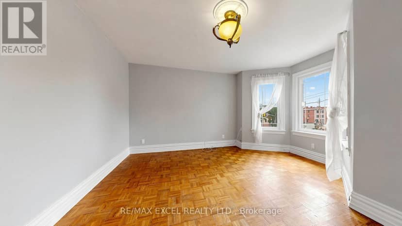 259 Victoria Avenue N — photo 21 of 40