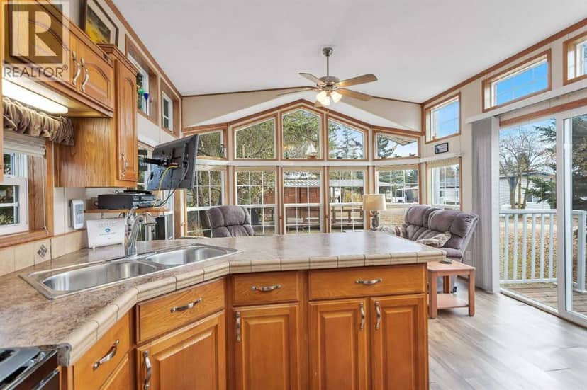 15, 12040 Township Road 422 — photo 16 of 40