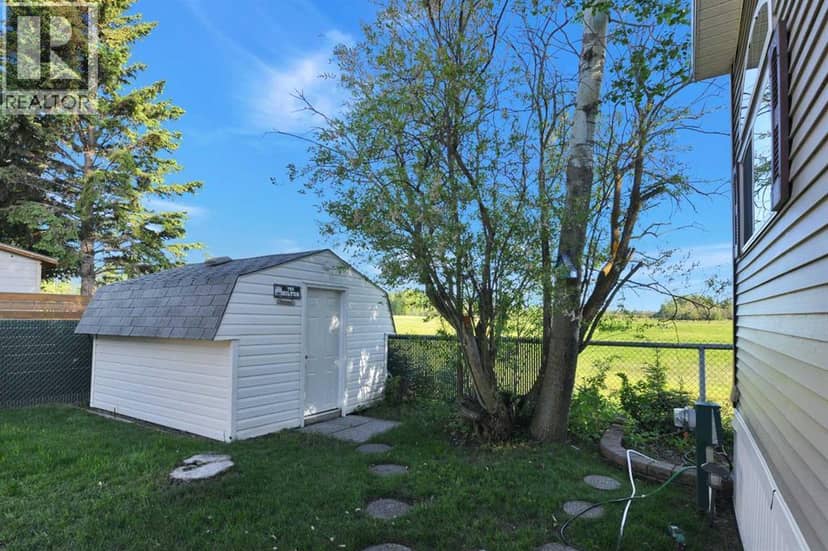 15, 12040 Township Road 422 — photo 29 of 40