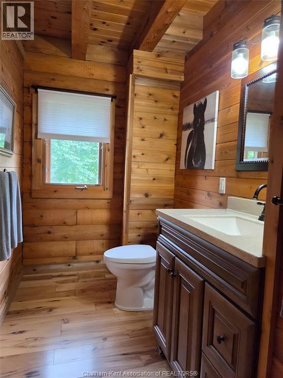 11530 Longwoods Road — photo 19 of 40