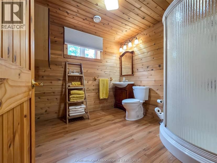 11530 Longwoods Road — photo 30 of 40