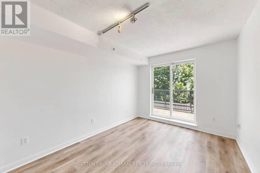 2131 - 115 George Appleton Way — photo 12 of 20